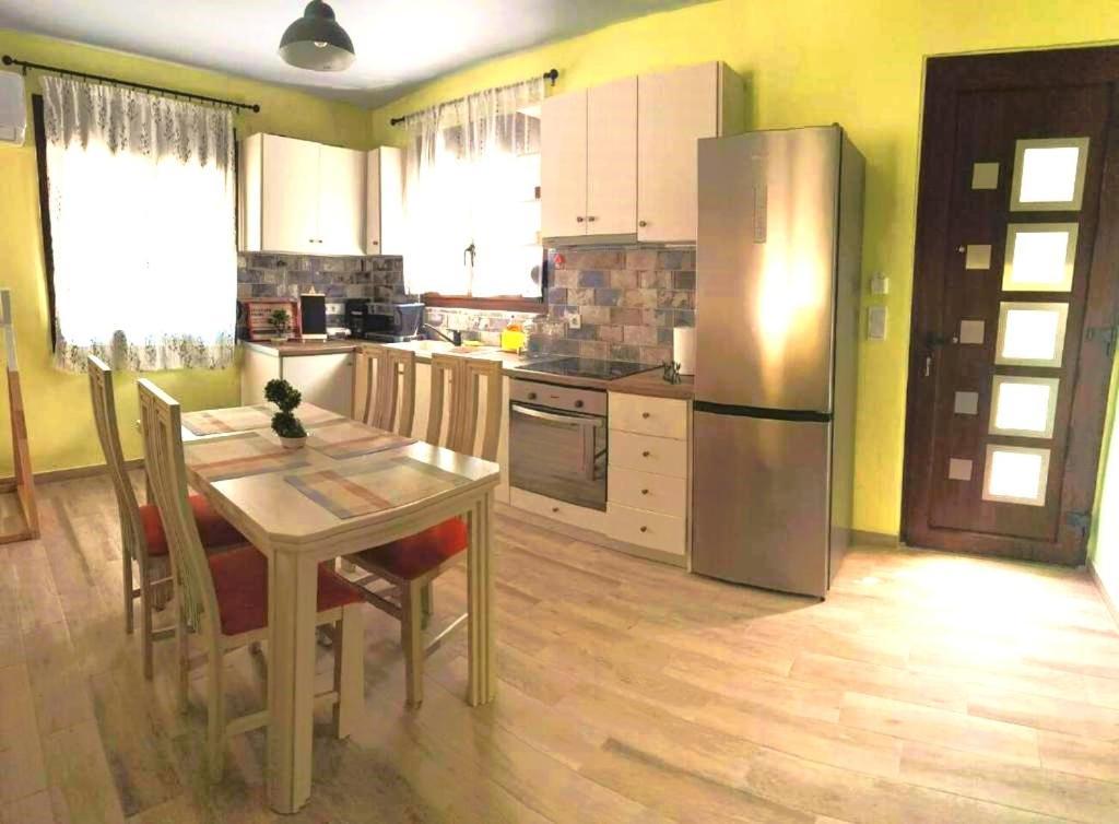 River House Volos Bagian luar foto